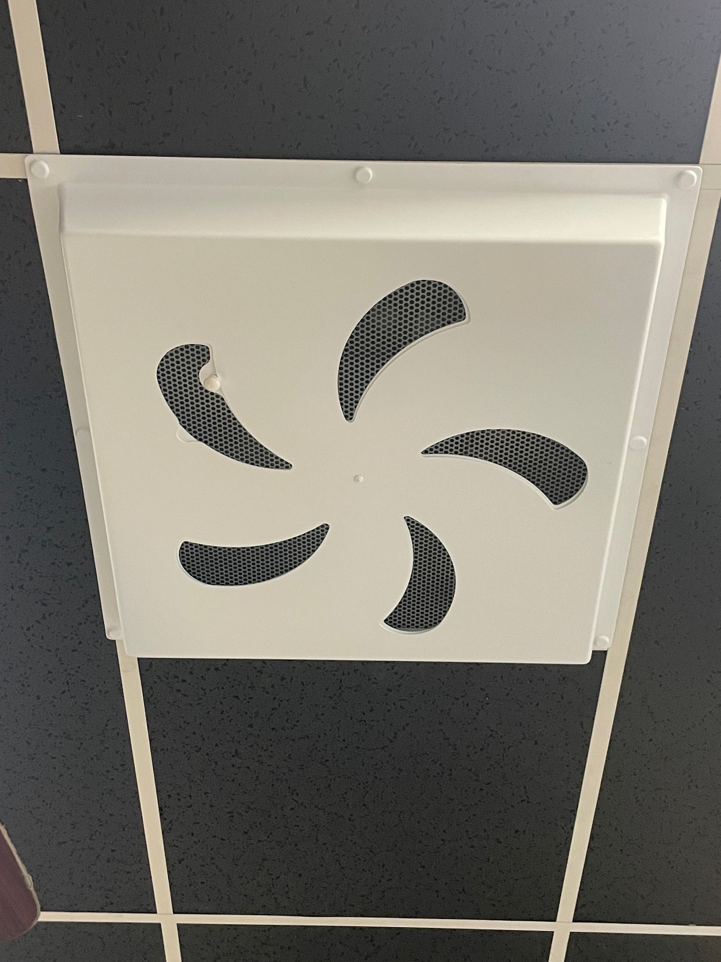 Adjustable Air Flow Diffuser Cover